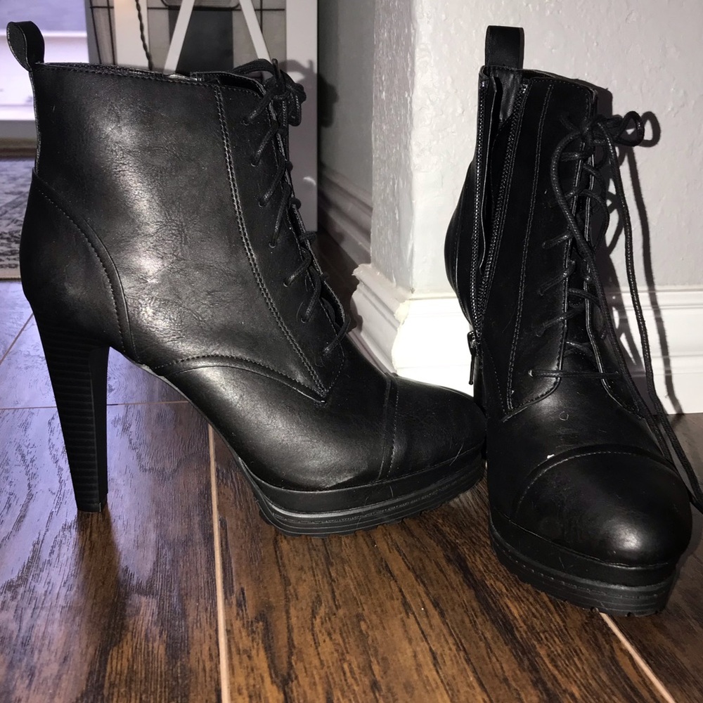 Sexy black tie up boots